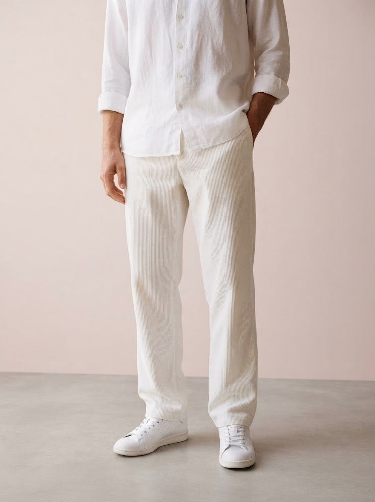 Pantalón de pana fina — corte recto y cómodo
