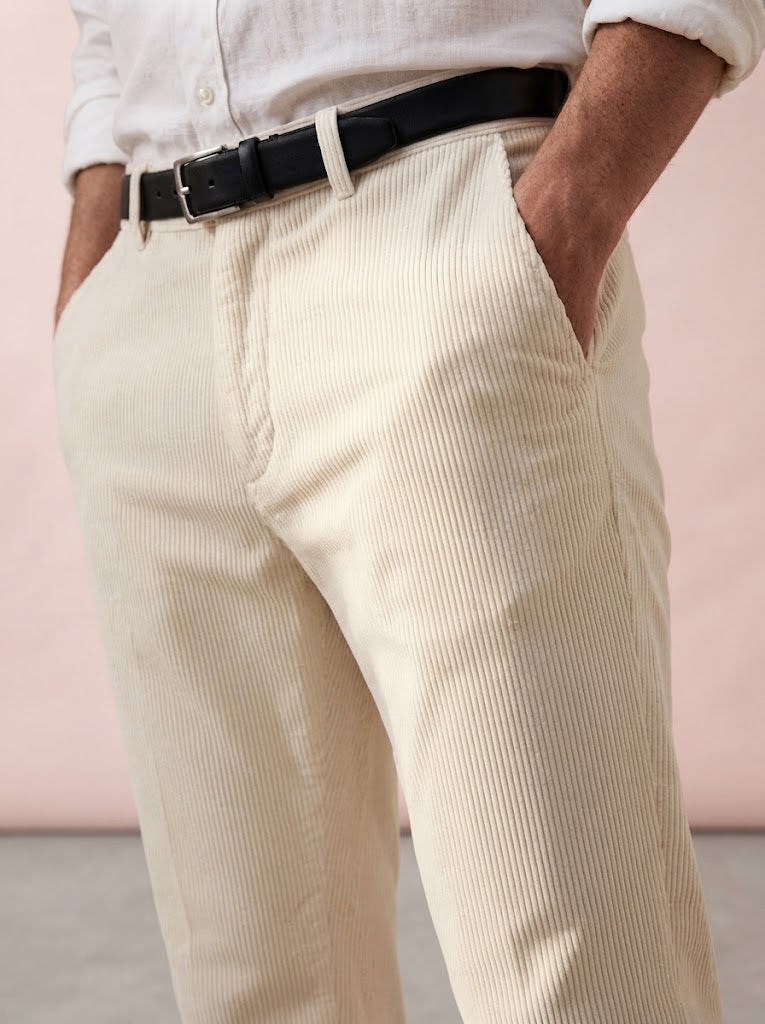 Pantalón de pana fina — corte recto y cómodo