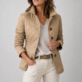Chaqueta Carolina – Elegancia y Estilo