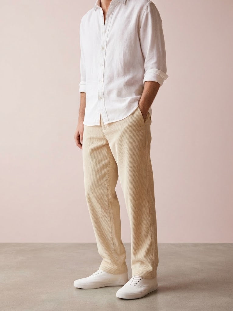 Pantalón de pana fina — corte recto y cómodo