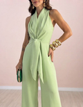 Amara | Mono elegante con cuello halter y lazo en la cintura